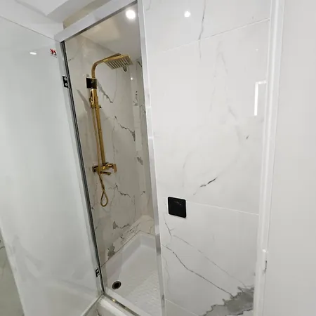 Appartamento Highstay Champs Elysees Arc De Triomphe