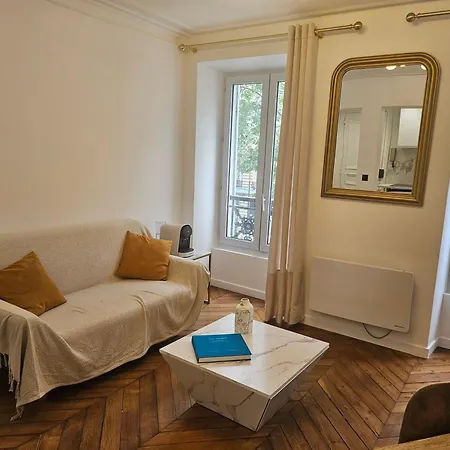 Appartamento Highstay Champs Elysees Arc De Triomphe Parigi